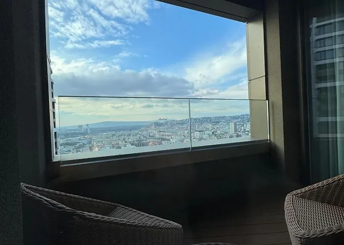 House Keys Skypark Братислава